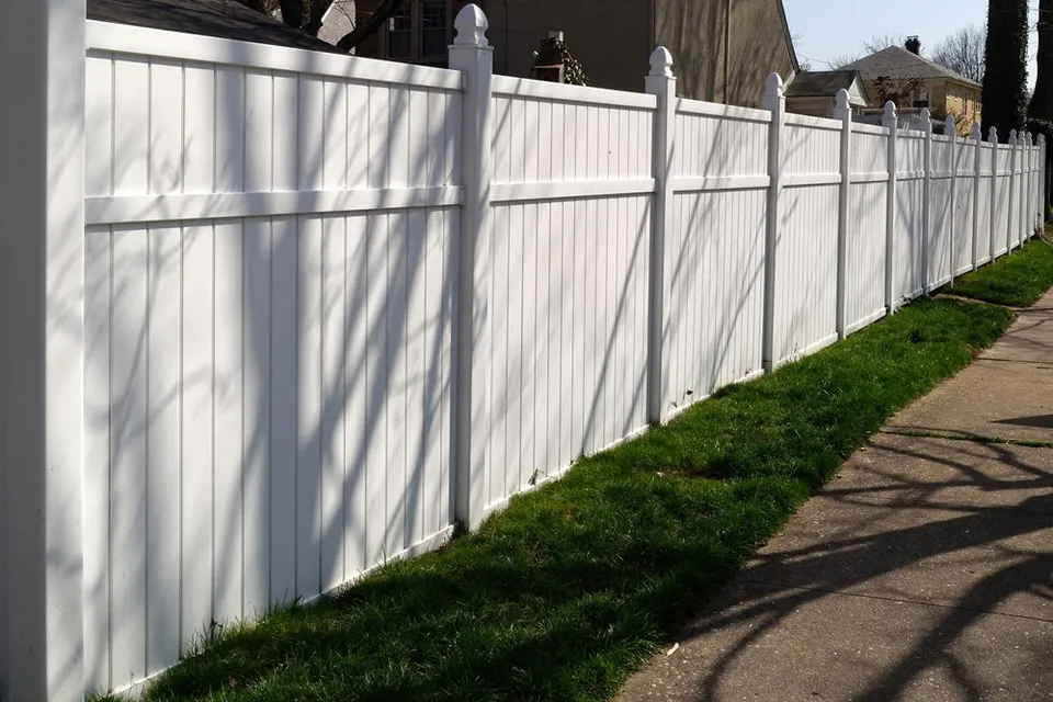 Vinyl Fence Maintenance